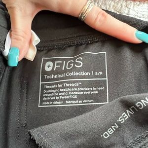 FIGS scrub pants size small